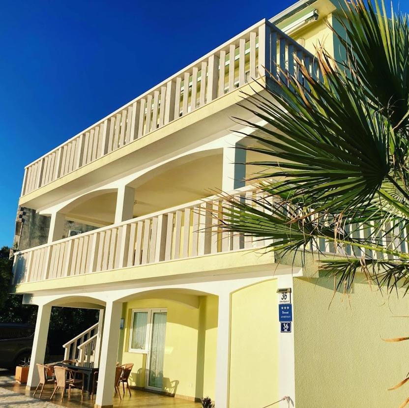 טרוגיר Villa Jana Apartments מראה חיצוני תמונה